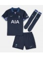 Otroški Nogometna dresi replika Tottenham Hotspur James Maddison #10 Gostujoči 2023-24 Kratek rokav (+ hlače)